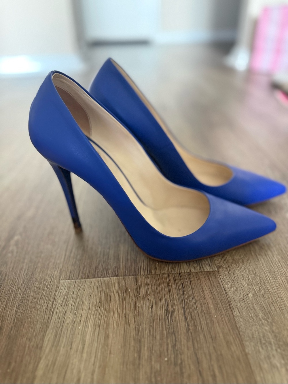EU 39 Authentic Fendi Electric Blue Pointed-Toe Pumps